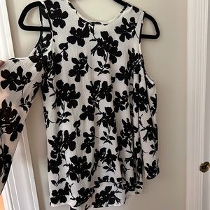 Vince Camuto floral blouse